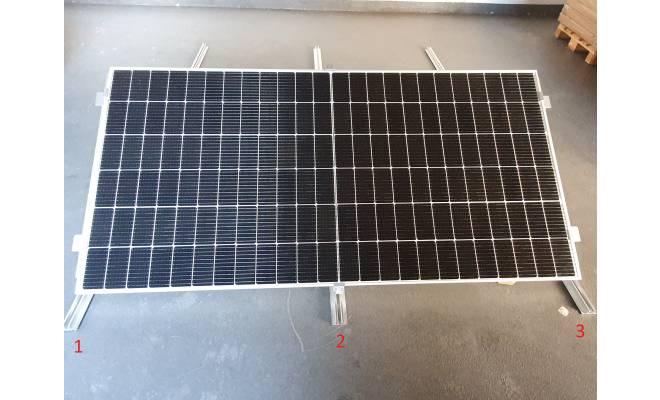ProfiSol - SET - Tretí ukončovací trojuholník v rade s uhlom sklonu 15°- 30° _ L=1050mm, včítane podložiek s koncovými úchytkami panelov 40mm