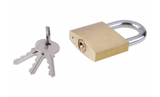 Visiaci zámok 50mm mosadz zosilnený