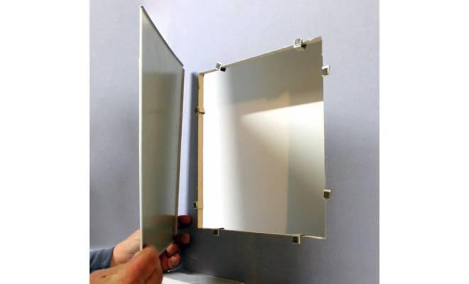 Kryt otvoru 62, 5x62, 5 SDK, magnetický 